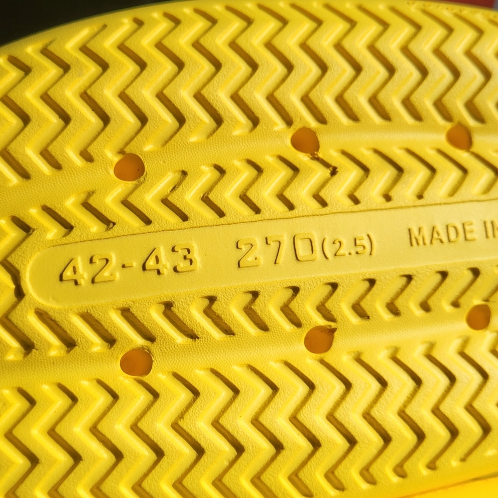 LAST ONE! Brand new squishy 🍌 banana sandals - Picture 9 of 15